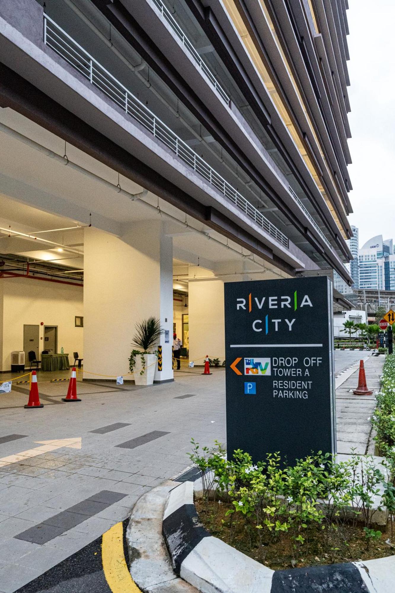 Upper Hotel Suites Kl Sentral Kuala Lumpur Exterior photo